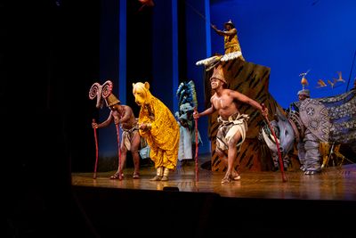 The cast of THE LION KING Photo