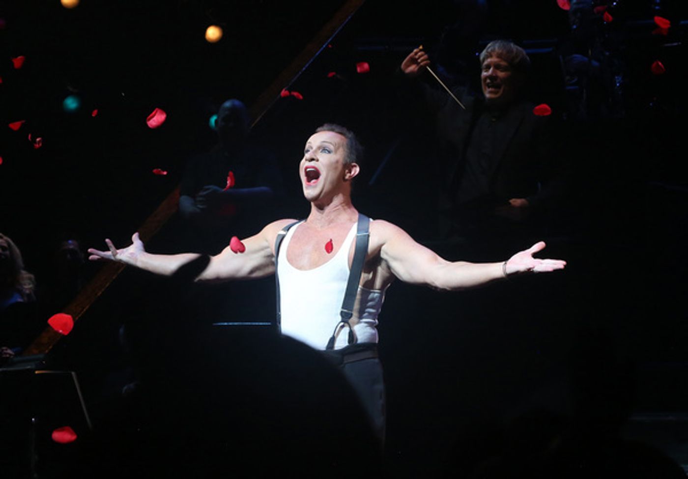 Photos: CHICAGO Company Takes Re-Opening Bows on Broadway  Image