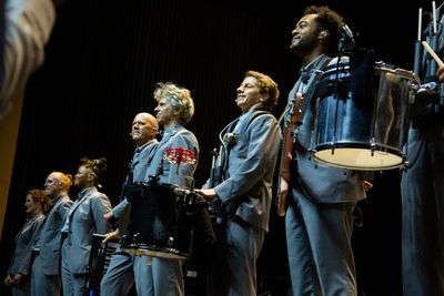 The company of AMERICAN UTOPIA Photo