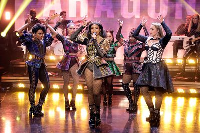 THE TONIGHT SHOW STARRING JIMMY FALLON -- Episode 1516 -- Pictured: A performance fro Photo