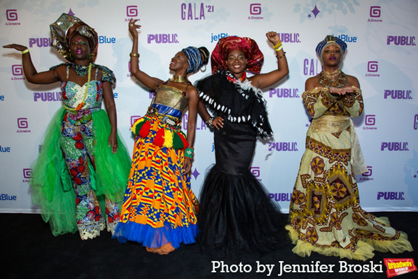 Photos: Ari'el Stachel, Reeve Carney, Eva Noblezada and More Attend the Public Theater 2021 Gala  Image
