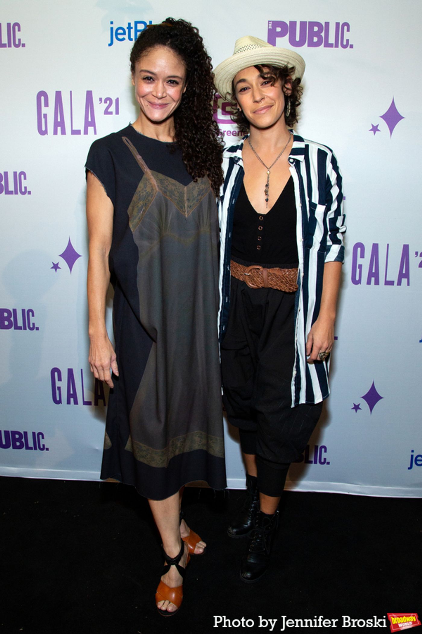 Photos: Ari'el Stachel, Reeve Carney, Eva Noblezada and More Attend the Public Theater 2021 Gala  Image