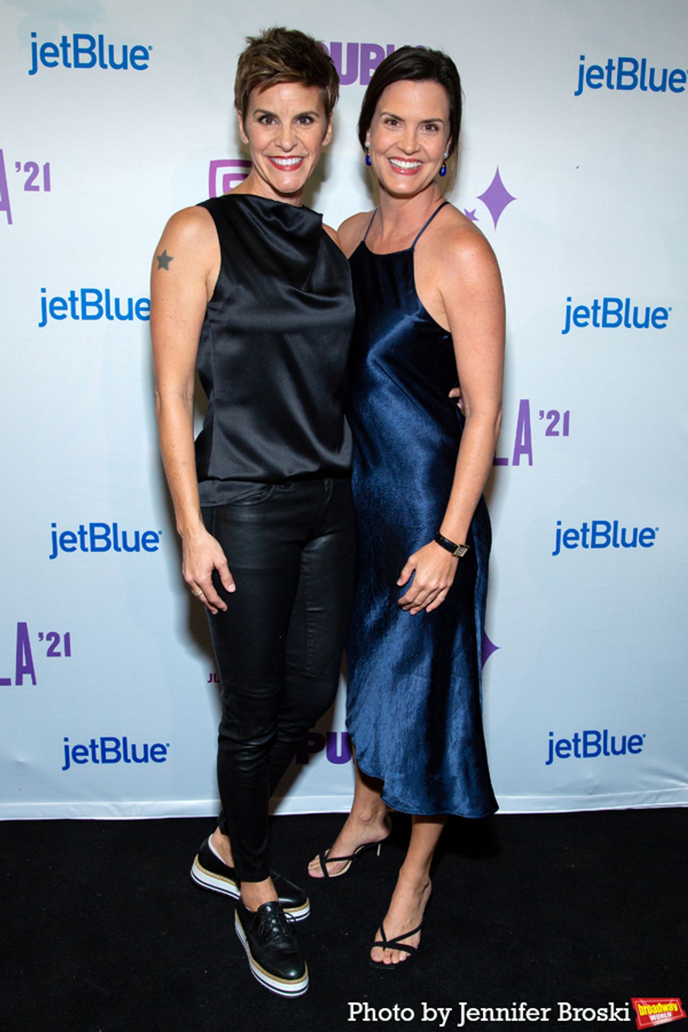 Photos: Ari'el Stachel, Reeve Carney, Eva Noblezada and More Attend the Public Theater 2021 Gala  Image