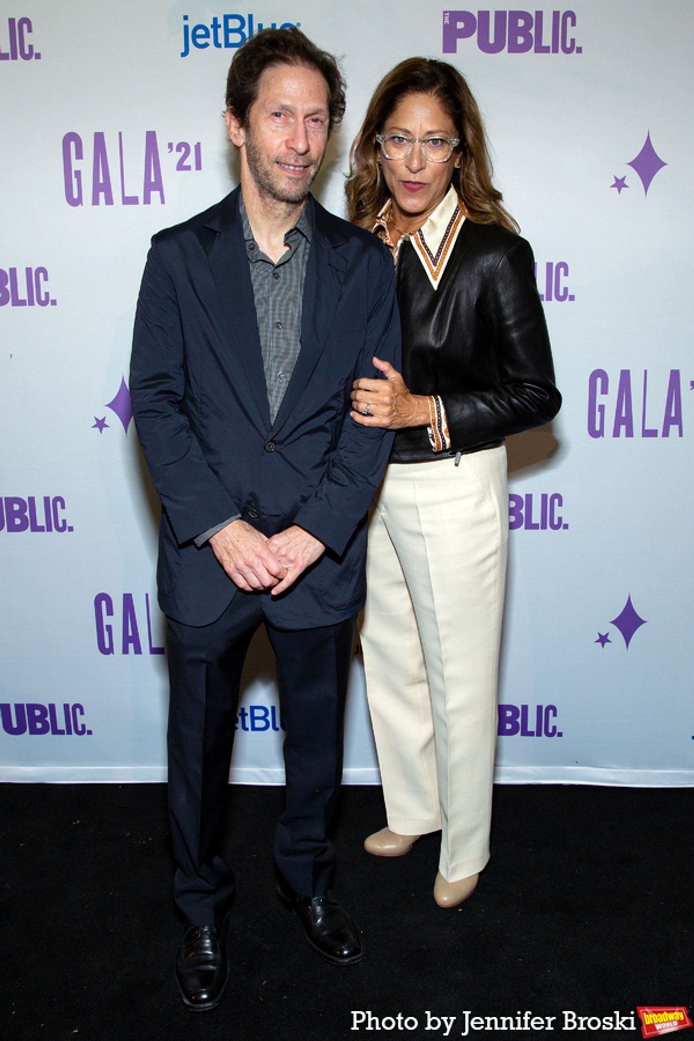 Photos: Ari'el Stachel, Reeve Carney, Eva Noblezada and More Attend the Public Theater 2021 Gala  Image