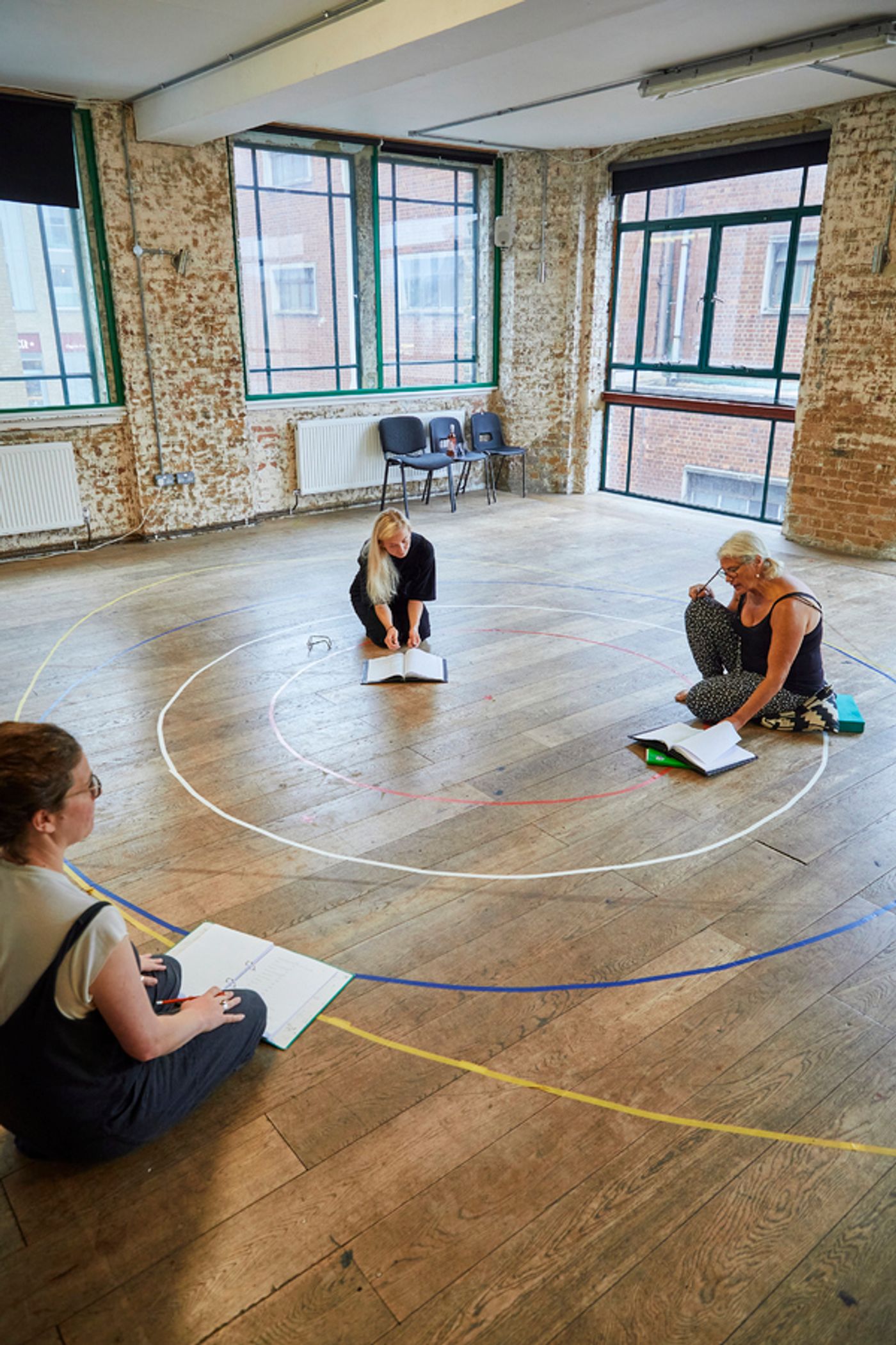 Photos: Inside Rehearsal For MUM, Starring Sophie Melville, Denise Black and Cat Simmons  Image