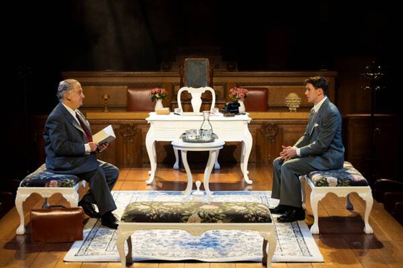 Photos: First Look at WITNESS FOR THE PROSECUTION at London County Hall  Image