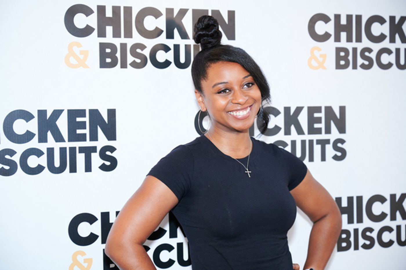 Photos: CHICKEN & BISCUITS Hosts a Picnic Outside the Circle in the Square Theatre  Image