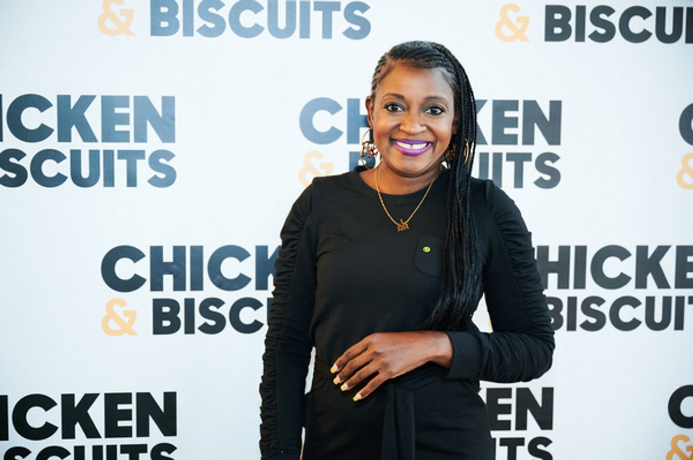 Photos: CHICKEN & BISCUITS Hosts a Picnic Outside the Circle in the Square Theatre  Image