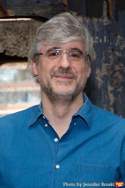 Mo Rocca Photo
