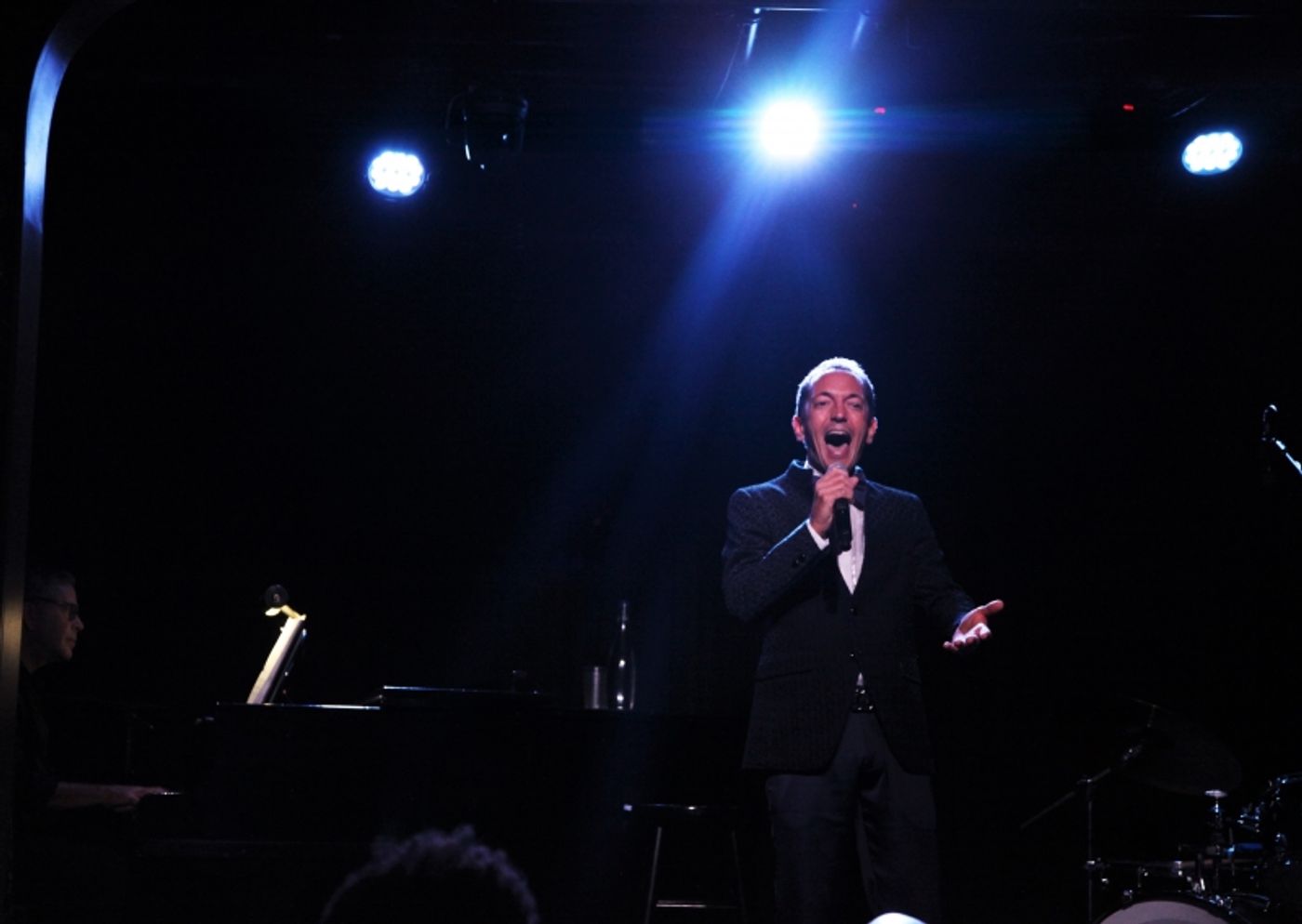 Review: With EXTRA!  EXTRA! At The Triad Scott Raneri Proves He Can Play The Lead  Image