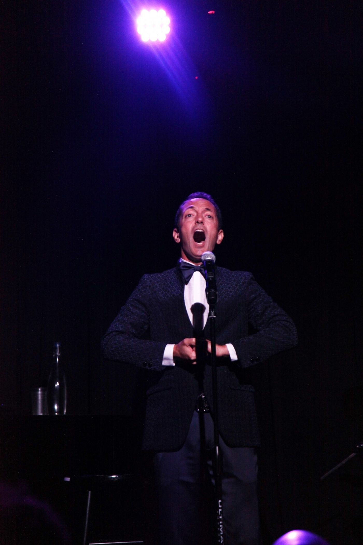 Review: With EXTRA!  EXTRA! At The Triad Scott Raneri Proves He Can Play The Lead  Image