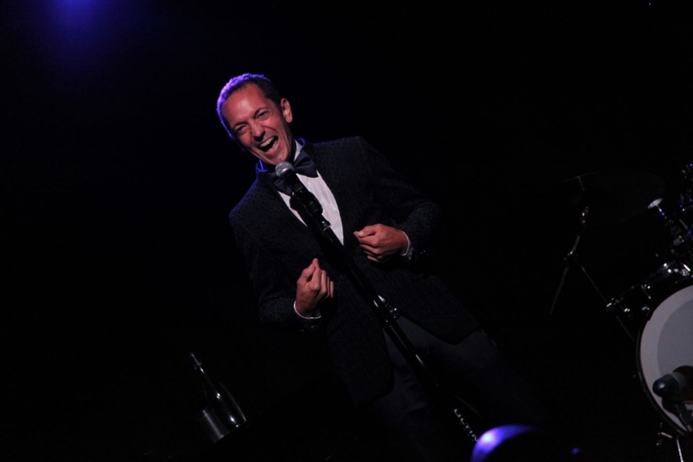 Review: With EXTRA!  EXTRA! At The Triad Scott Raneri Proves He Can Play The Lead  Image