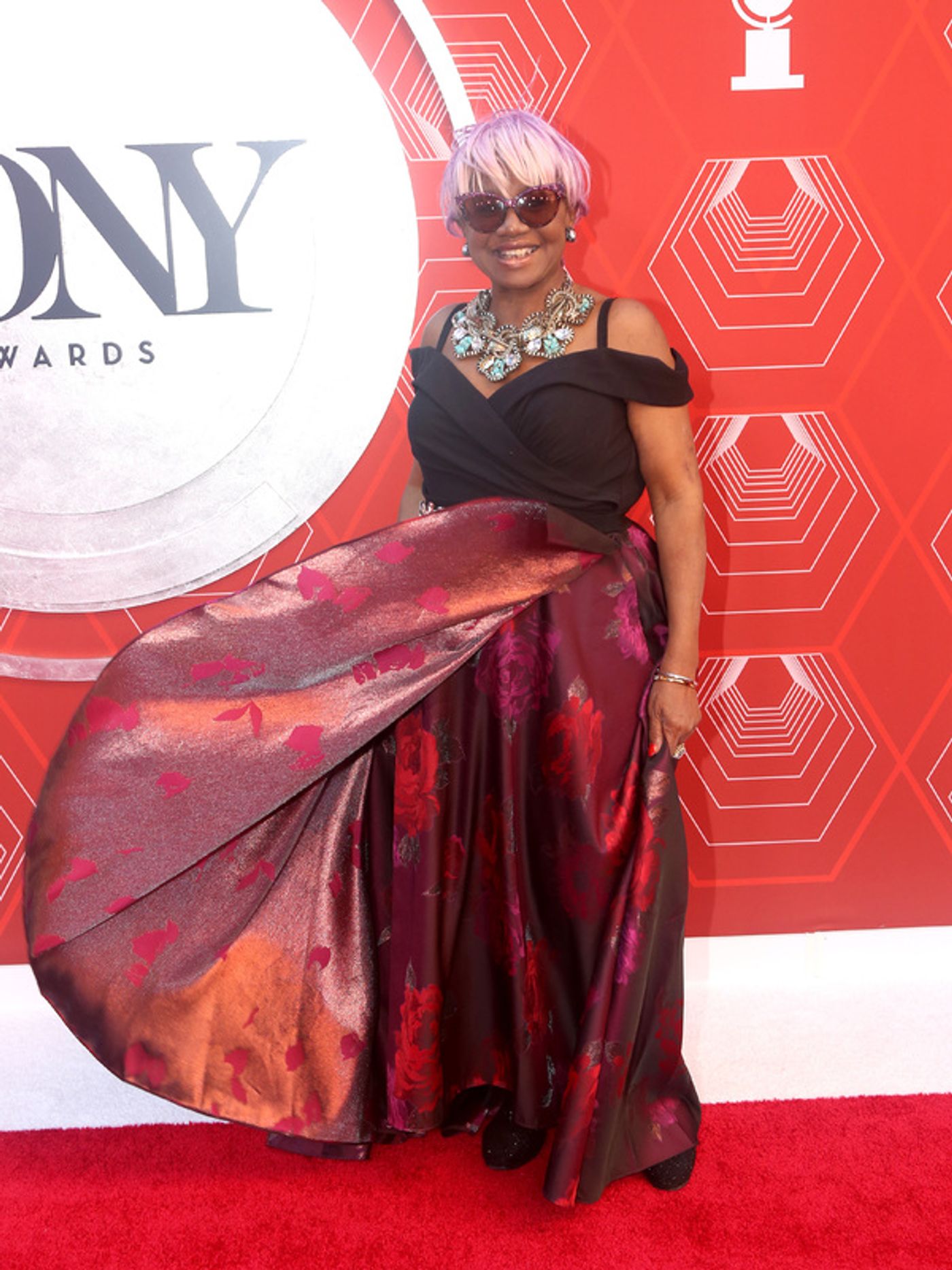 Photos: Stars Come Out to Celebrate on the Tony Awards Red Carpet!  Image