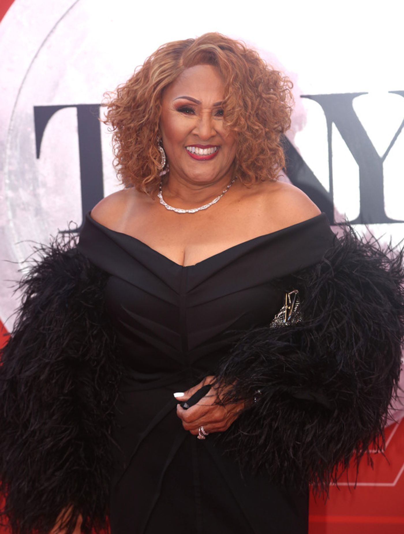 Photos: Stars Come Out to Celebrate on the Tony Awards Red Carpet!  Image
