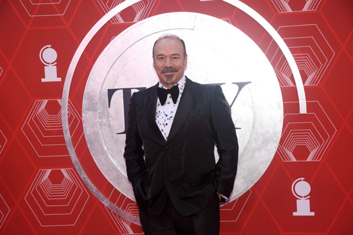 Photos: Stars Come Out to Celebrate on the Tony Awards Red Carpet!  Image
