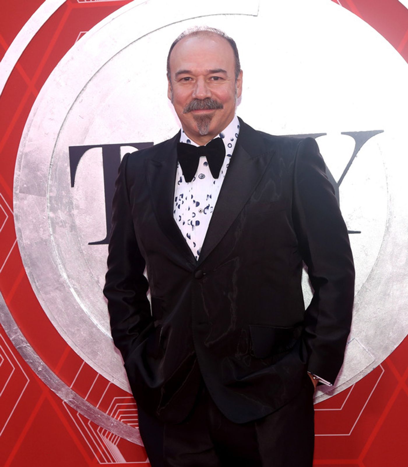 Photos: Stars Come Out to Celebrate on the Tony Awards Red Carpet!  Image