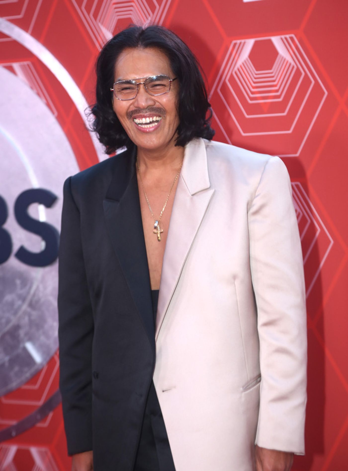 Photos: Stars Come Out to Celebrate on the Tony Awards Red Carpet!  Image