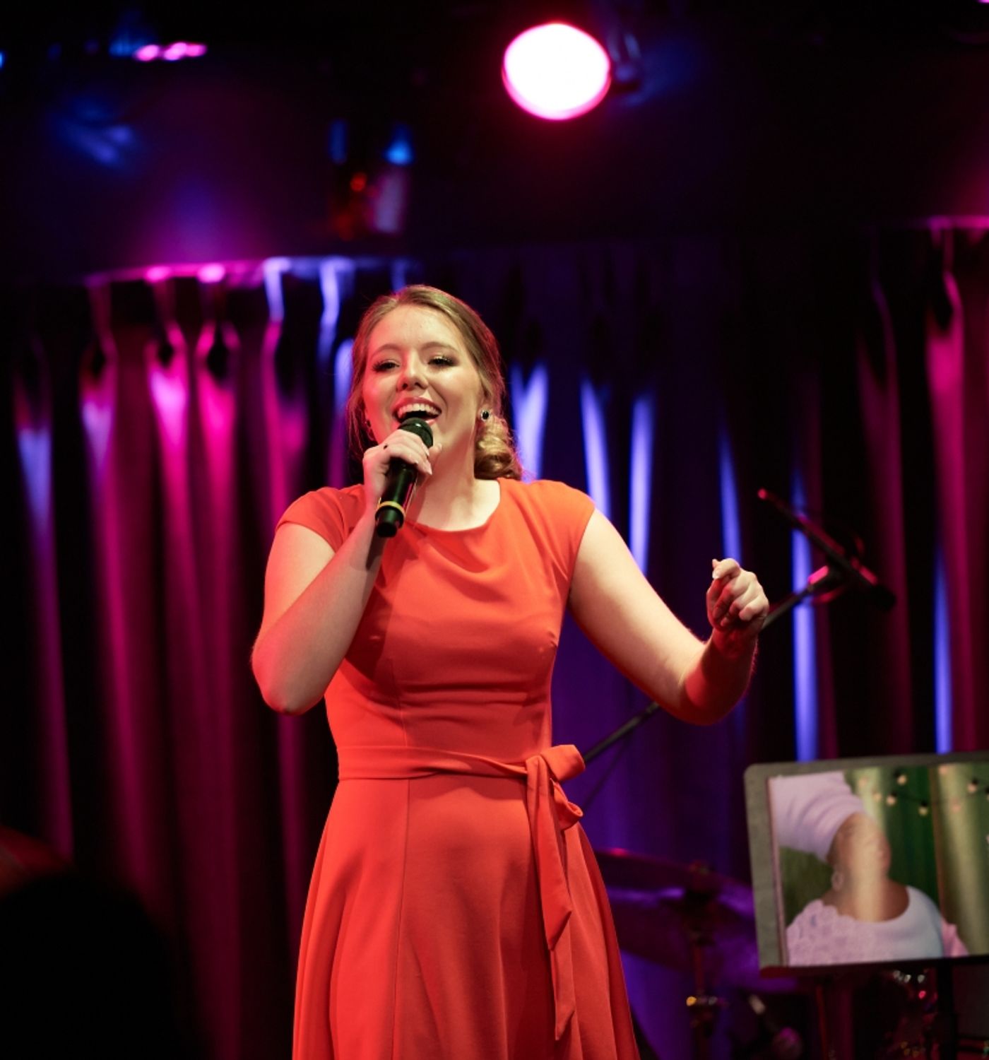 Photo Flash: Helane Blumfield Lenses HANNAH JANE: THE LADY LEGENDS OF BROADWAY at The Green Room 42 Photo Flash: Helane Blumfield Lenses HANNAH JANE: THE LADY LEGENDS OF BROADWAY at The Green Room 42 Image