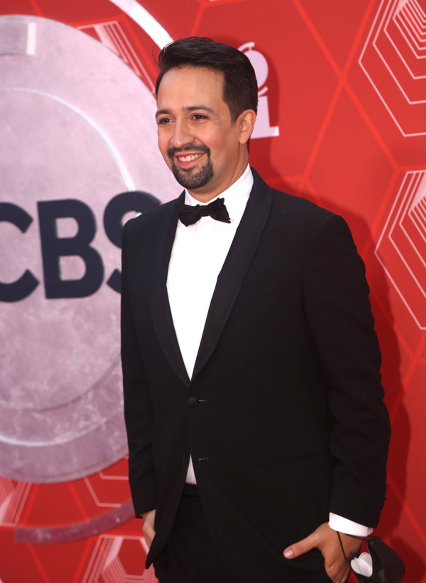 Photos: Stars Come Out to Celebrate on the Tony Awards Red Carpet!  Image