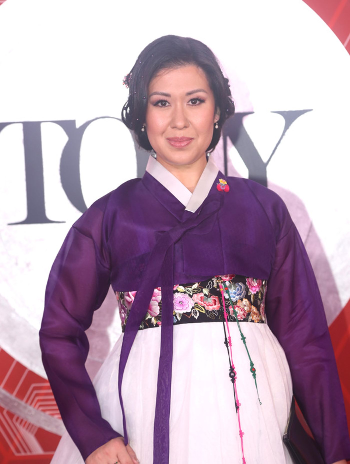 Photos: Stars Come Out to Celebrate on the Tony Awards Red Carpet!  Image