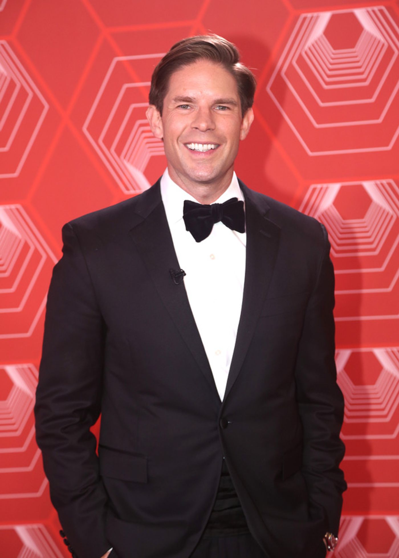 Photos: Stars Come Out to Celebrate on the Tony Awards Red Carpet!  Image