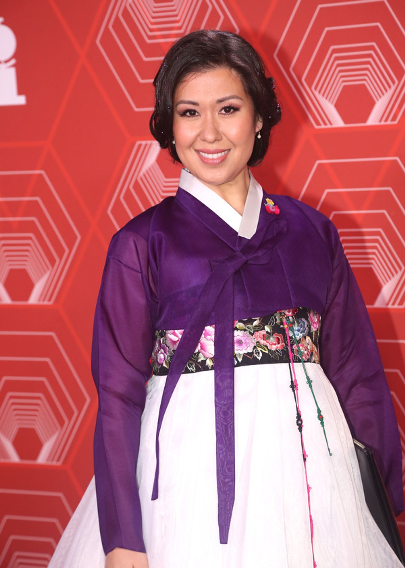Photos: Stars Come Out to Celebrate on the Tony Awards Red Carpet!  Image