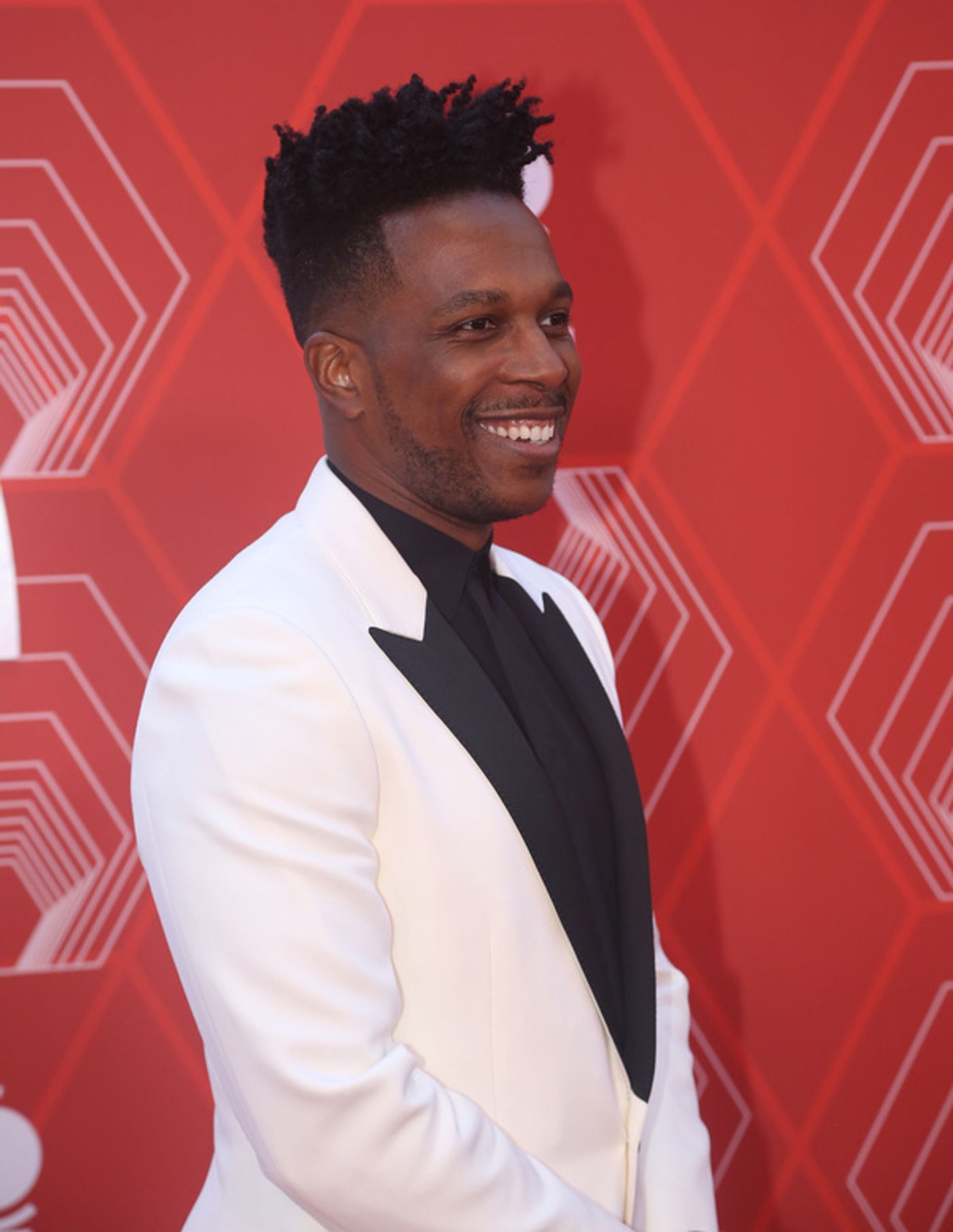 Photos: Stars Come Out to Celebrate on the Tony Awards Red Carpet!  Image