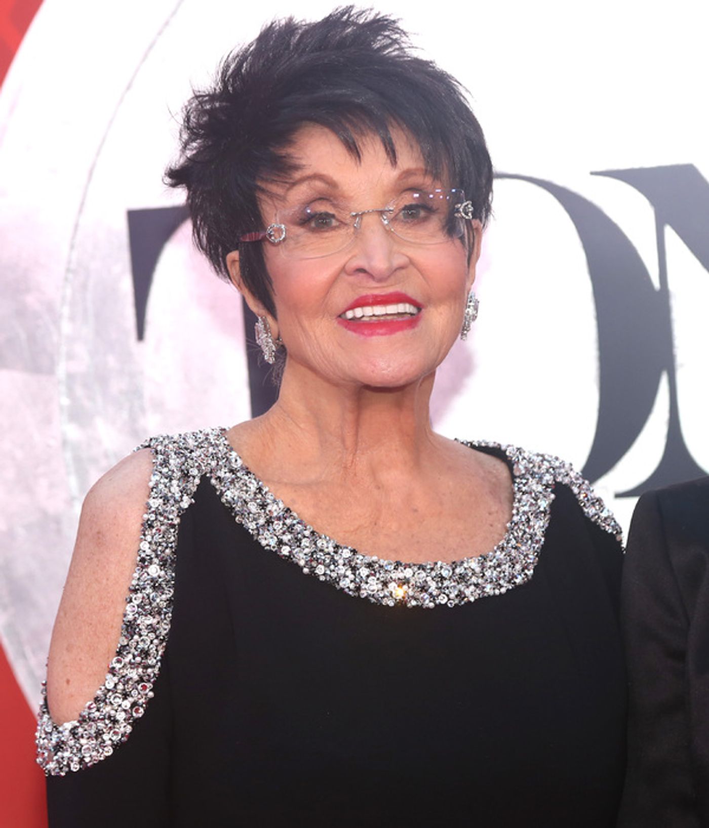 Photos: Stars Come Out to Celebrate on the Tony Awards Red Carpet!  Image