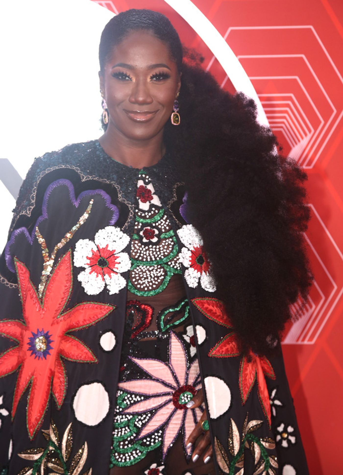 Photos: Stars Come Out to Celebrate on the Tony Awards Red Carpet!  Image