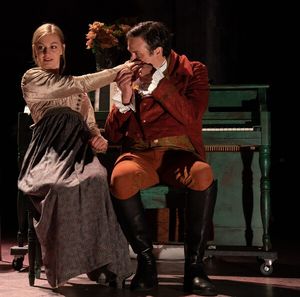 Arielle Yoder & Jamie Smithson @ BroadwayWorld Arielle Yoder & Jamie Smithson Photo