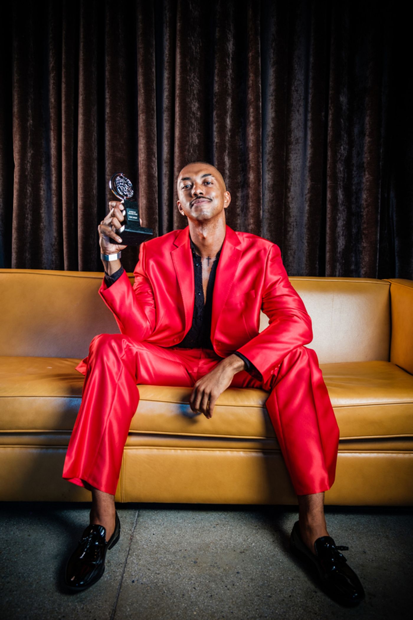 Photos: Broadway Advocacy Coalition Poses with Their New Tony Award  Image