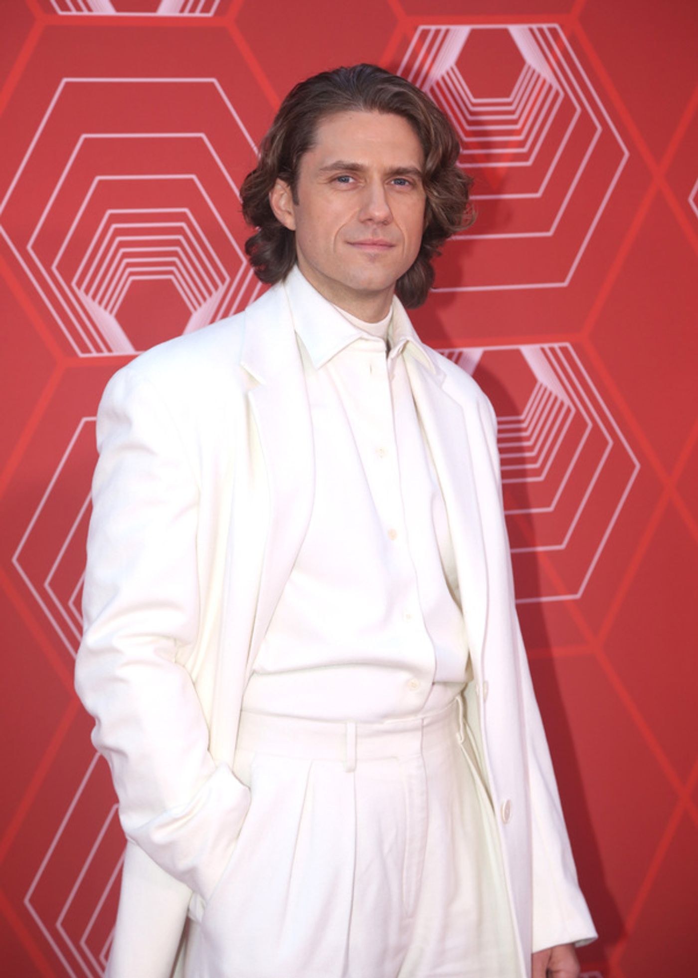 Photos: Stars Come Out to Celebrate on the Tony Awards Red Carpet!  Image