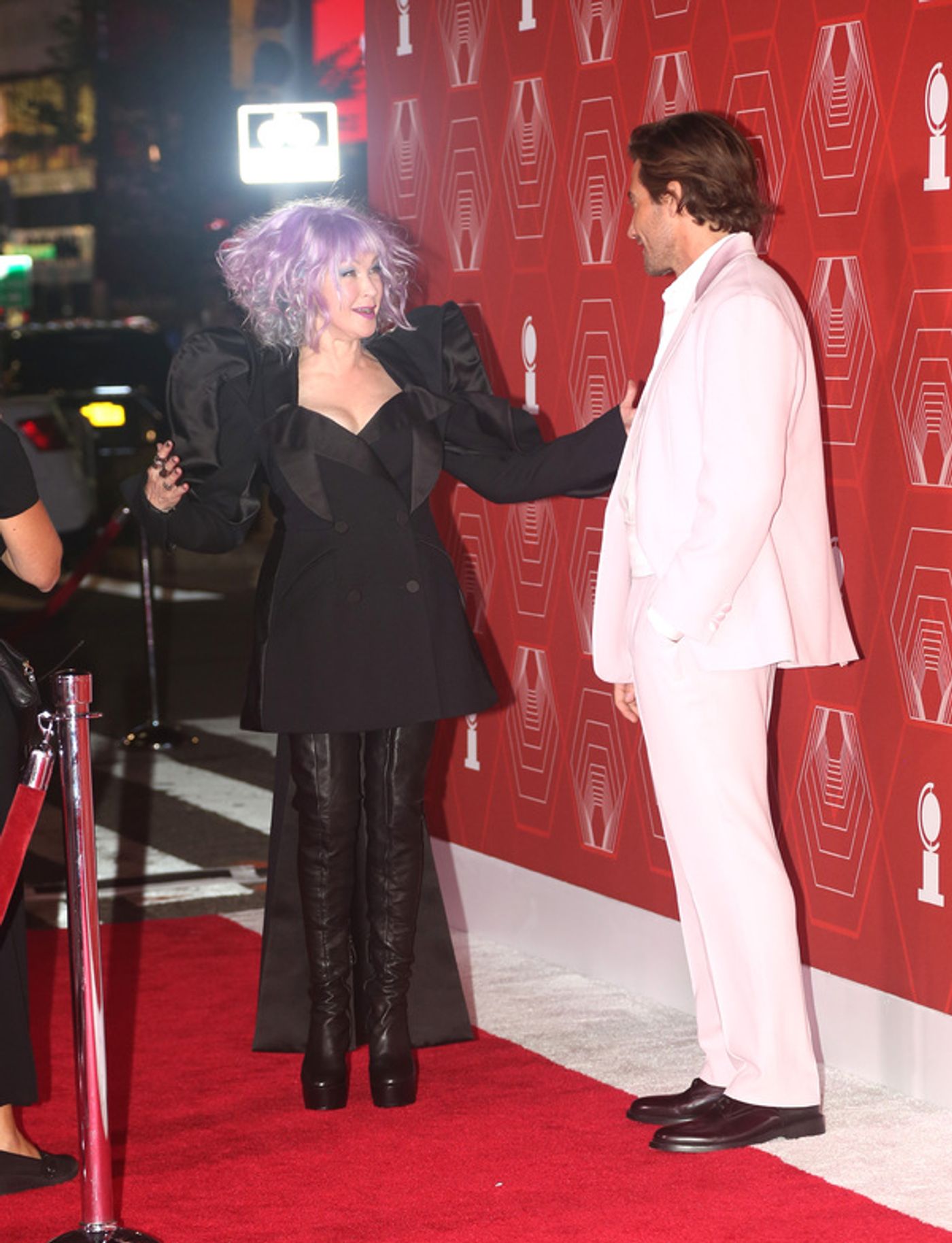 Photos: Stars Come Out to Celebrate on the Tony Awards Red Carpet!  Image