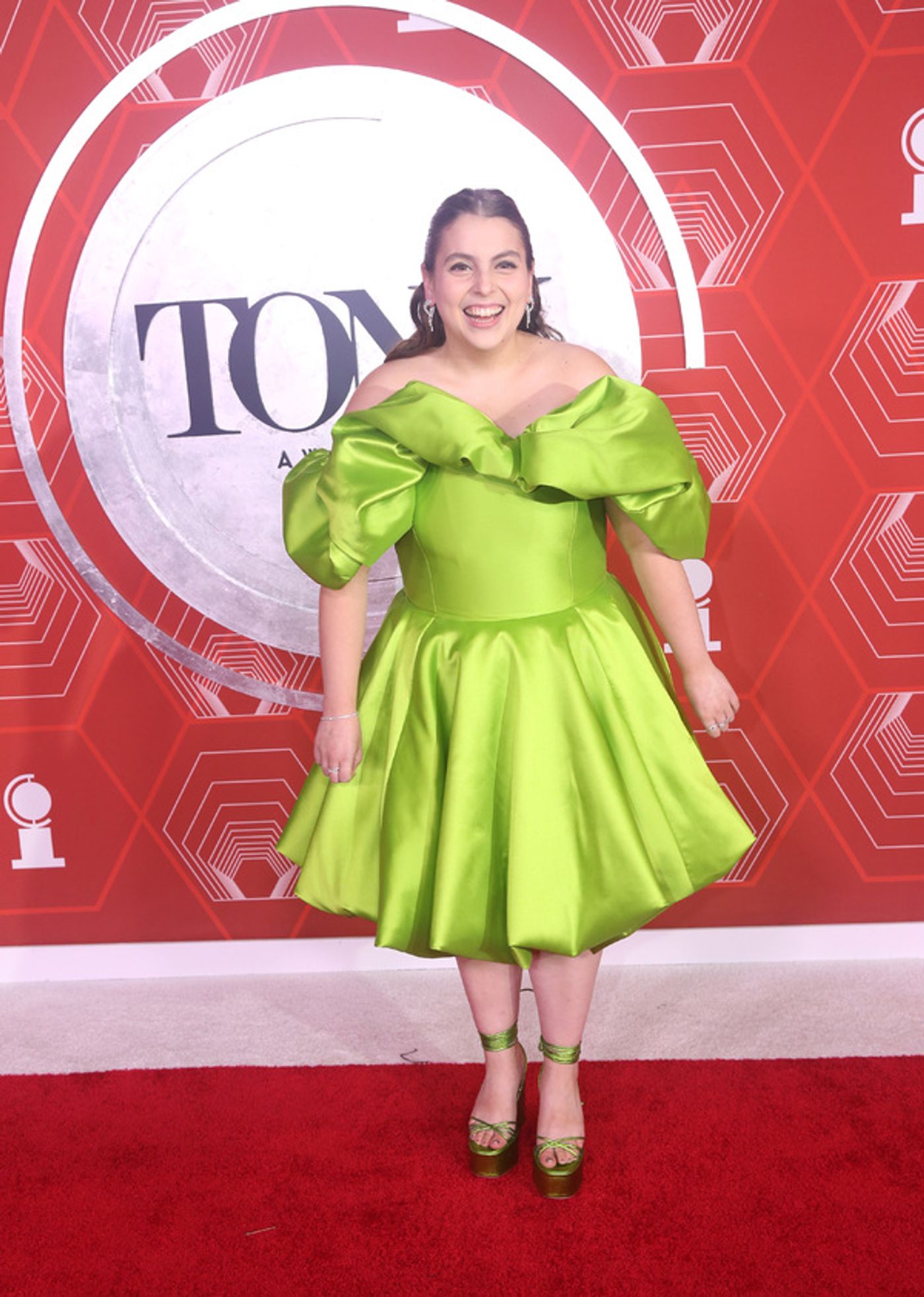Photos: Stars Come Out to Celebrate on the Tony Awards Red Carpet!  Image