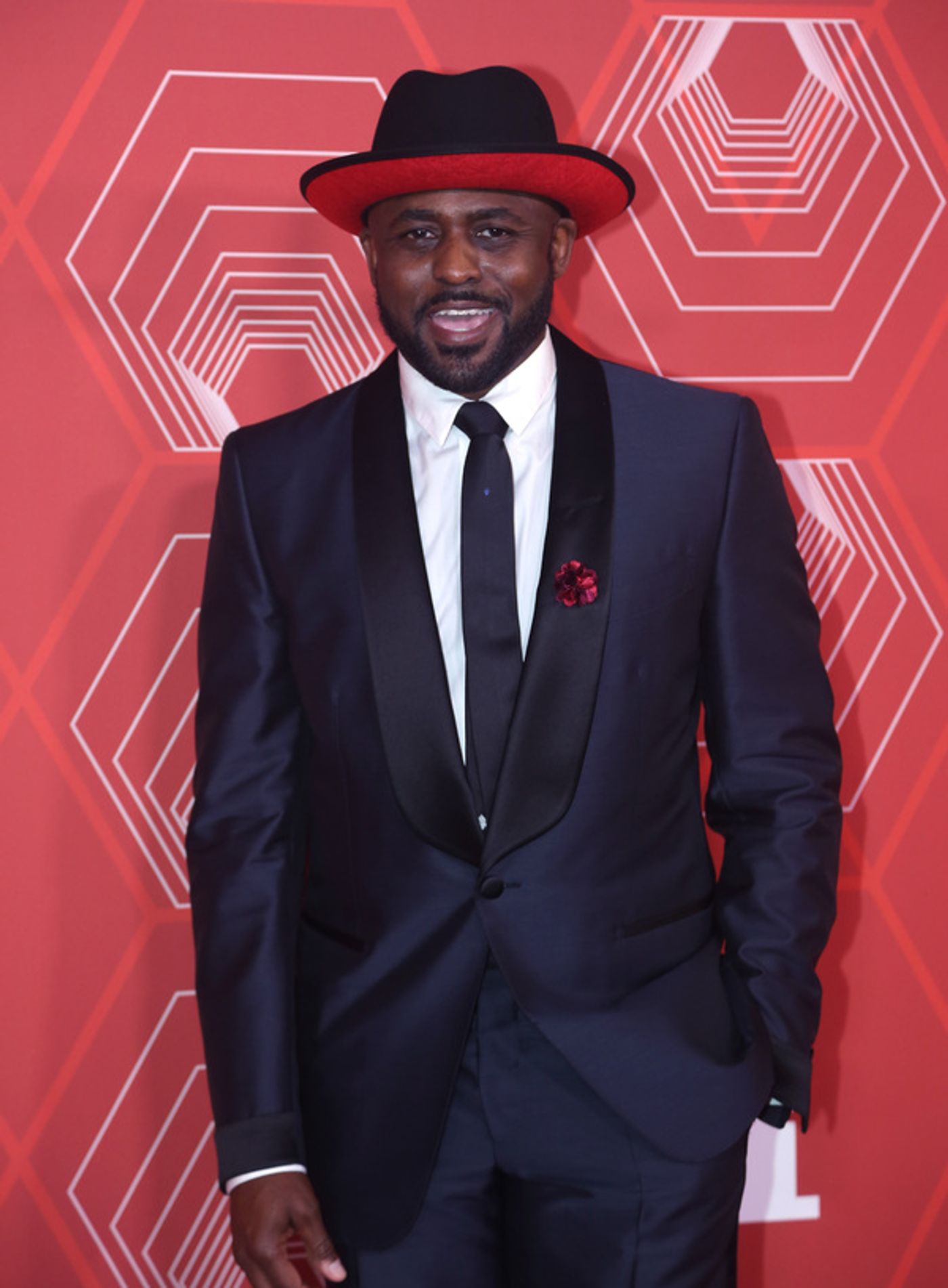 Photos: Stars Come Out to Celebrate on the Tony Awards Red Carpet!  Image