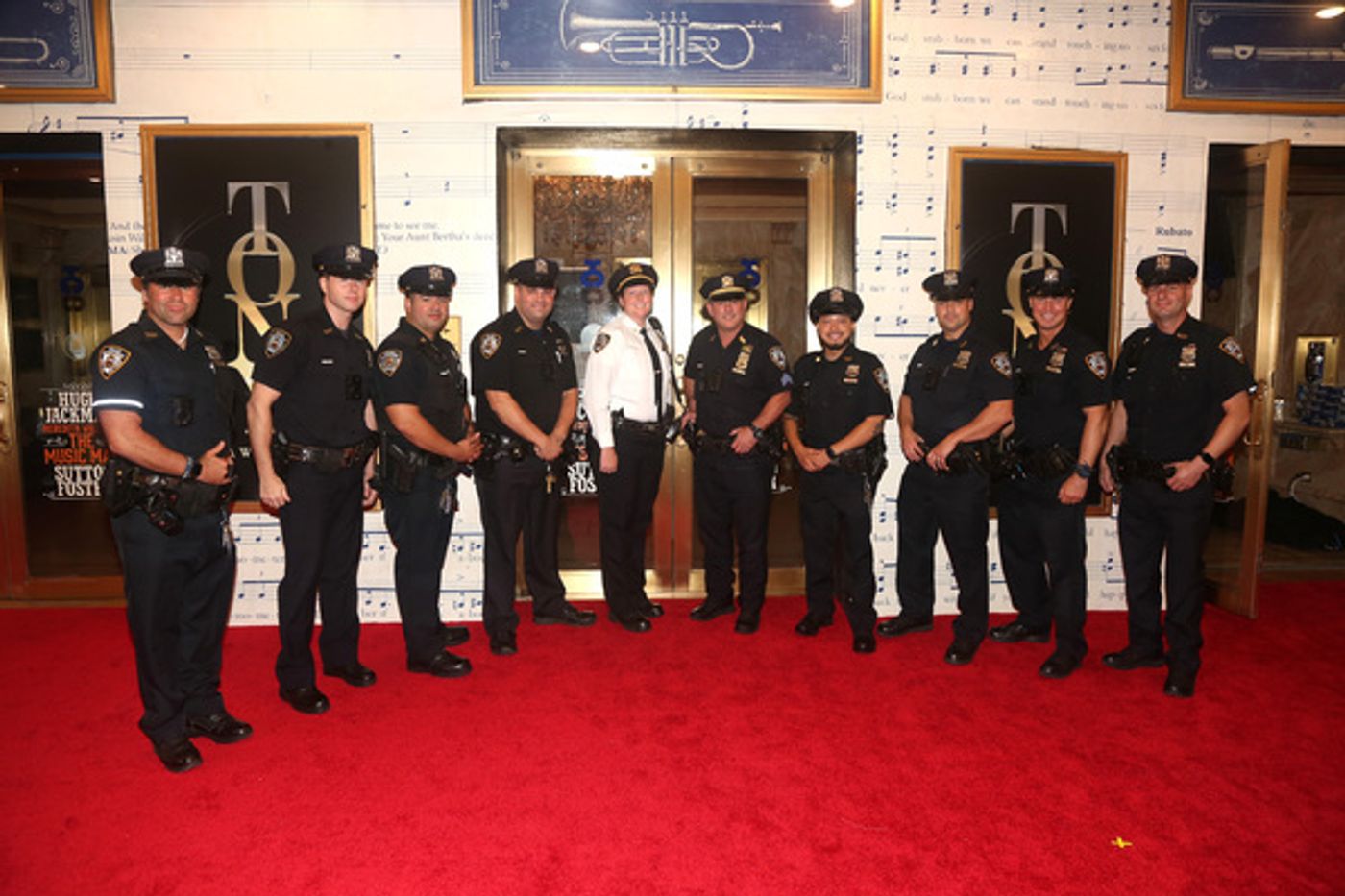 Photos: Stars Come Out to Celebrate on the Tony Awards Red Carpet!  Image