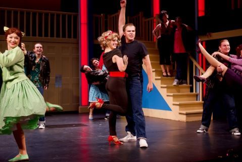 Review: You Will Be 'Hopelessly Devoted' to Theatre Three's Production of GREASE  Image