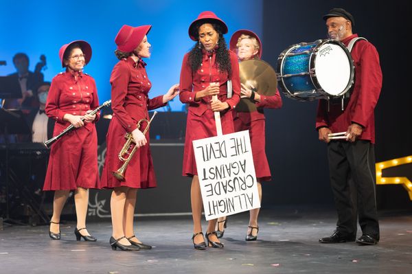 Karin Wendzel as Martha, Katy Williams as Agatha, Lillie Eliza Thomas as Sarah Brown, Photo