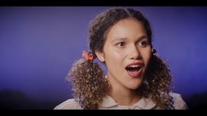 Emma McDonald @ BroadwayWorld Emma McDonald Photo