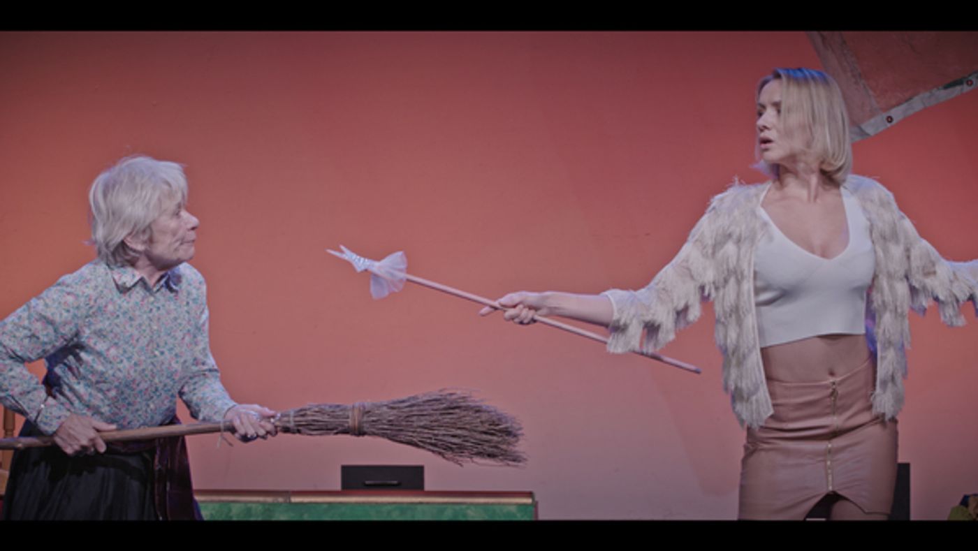 Photos: Sara Crowe, Nicole Evans, Shobna Gulati & More Star in World Premiere of GOING THE DISTANCE Photos: Sara Crowe, Nicole Evans, Shobna Gulati & More Star in World Premiere of GOING THE DISTANCE Image