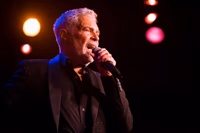 Clint Holmes Photo