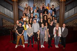 The Broadway company of Harry Potter and the Cursed Child with director John Tiffany and producers Sonia Friedman and Colin Callender @ BroadwayWorld The Broadway company of Harry Potter and the Cursed Child with director John Tiffany Photo