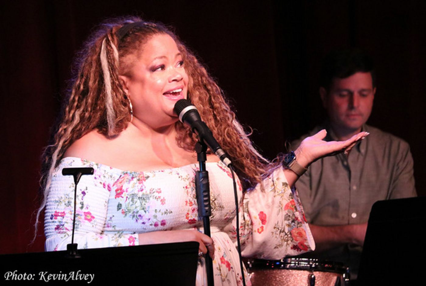 Photos: Amanda Green & Friends Storm The Birdland Stage!  Image