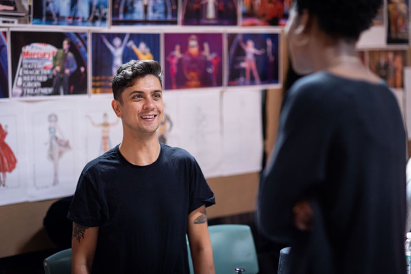 Photos: In Rehearsal For MAGIC GOES WRONG at the Apollo Theatre  Image