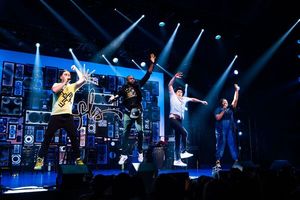 Chris Sullivan, Wayne Brady, Anthony Veneziale, Aneesa Folds @ BroadwayWorld Chris Sullivan, Wayne Brady, Anthony Veneziale, Aneesa Folds Photo