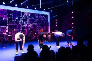 Chris Sullivan, Wayne Brady, Anthony Veneziale, Aneesa Folds @ BroadwayWorld Chris Sullivan, Wayne Brady, Anthony Veneziale, Aneesa Folds Photo