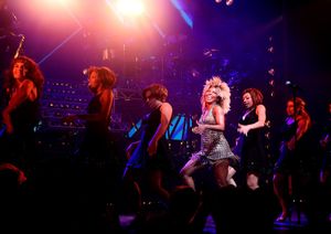 Adrienne Warren and cast @ BroadwayWorld Adrienne Warren and cast Photo