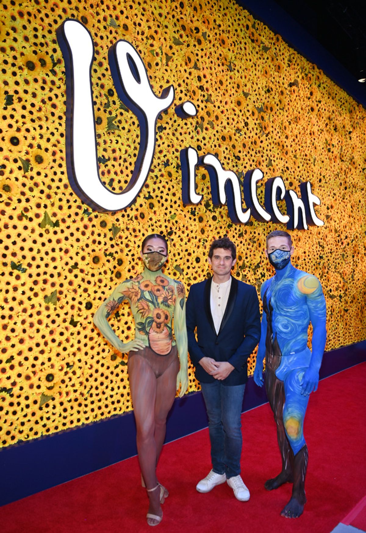 Magician Xavier Mortimer at Photos: THE ORIGINAL IMMERSIVE VAN GOGH EXHIBIT Opens in Las Vegas