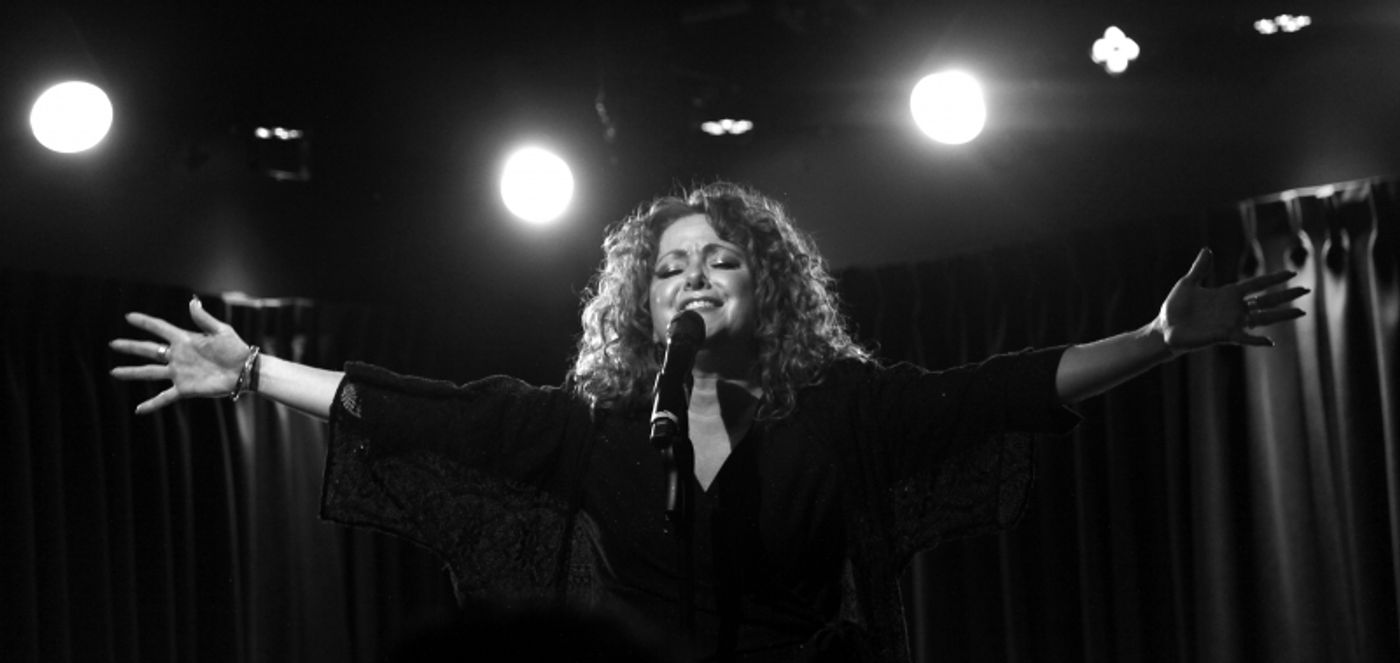 Review: Kelli Rabke Makes Music and Magic With TINY GIANTS at The Green Room 42  Image