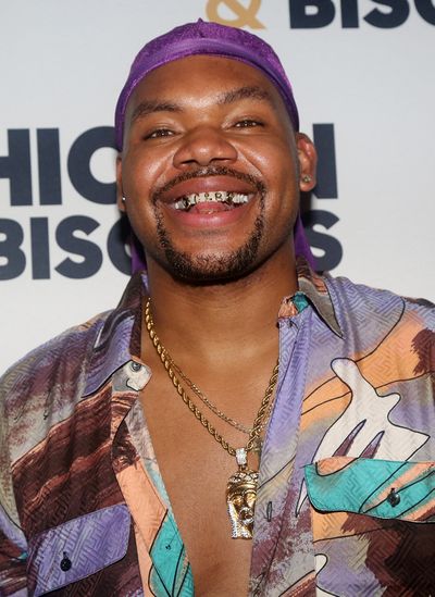 NEW YORK, NEW YORK - OCTOBER 10: Devere Rogers poses at the opening night party for t Photo